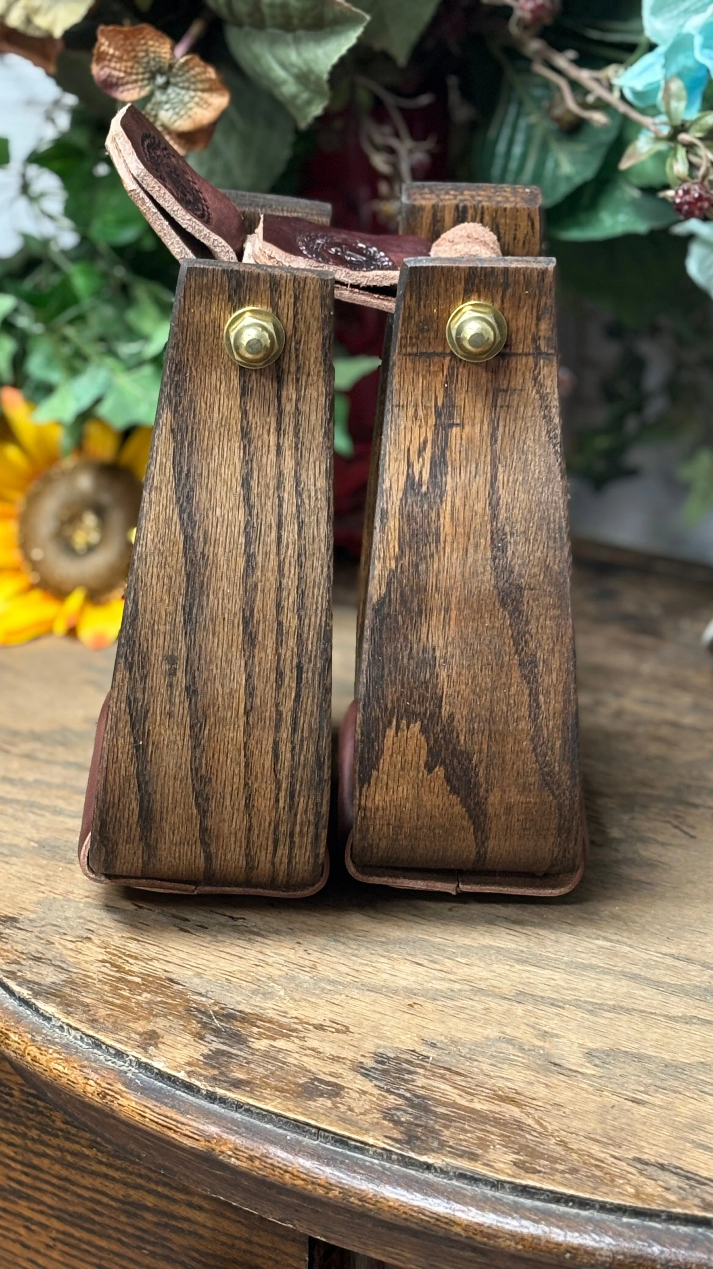 Nettles Stirrups ~ Deep Roper - Image 2