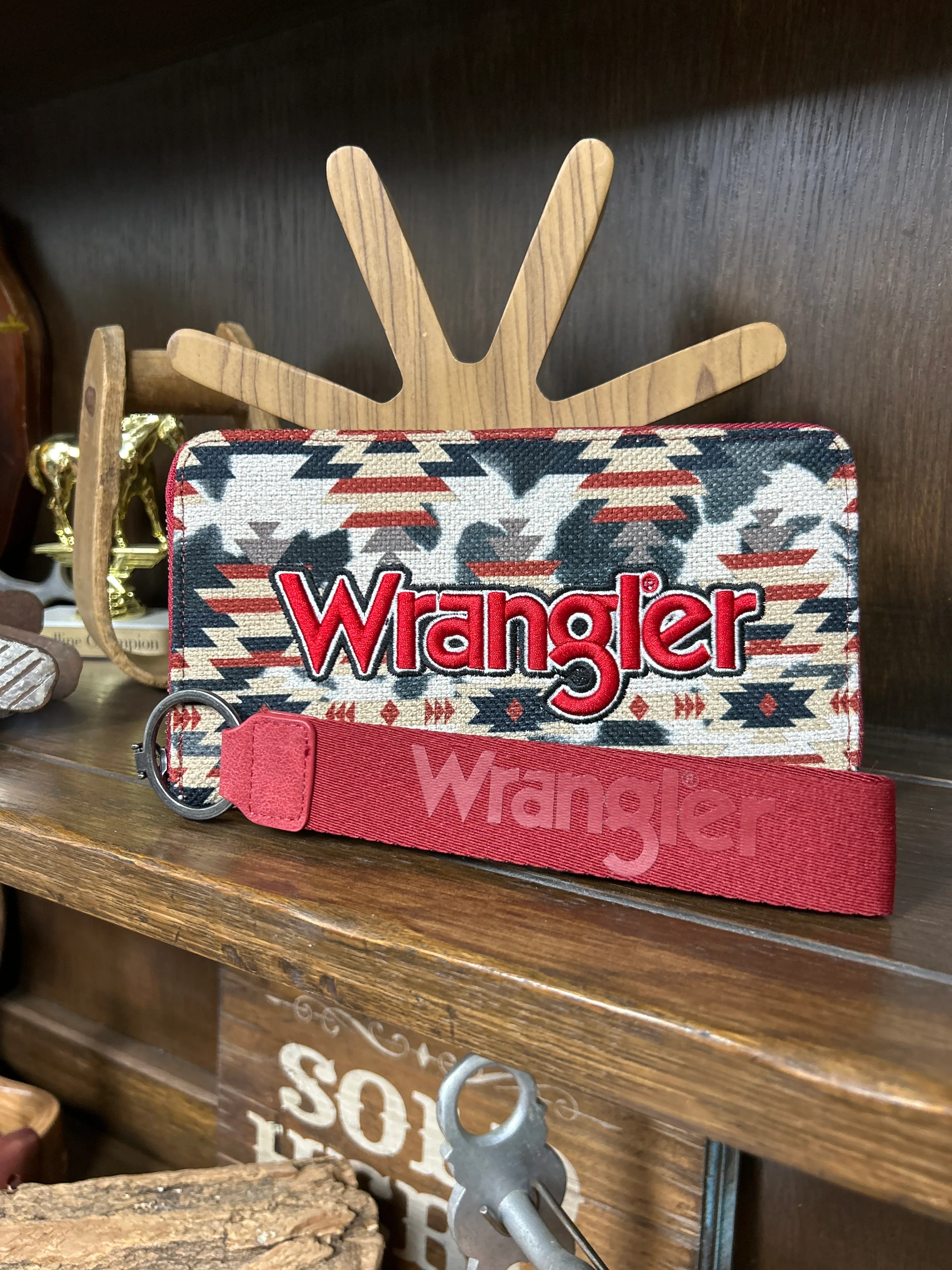 Wrangler Aztec Print Wallet - Image 3