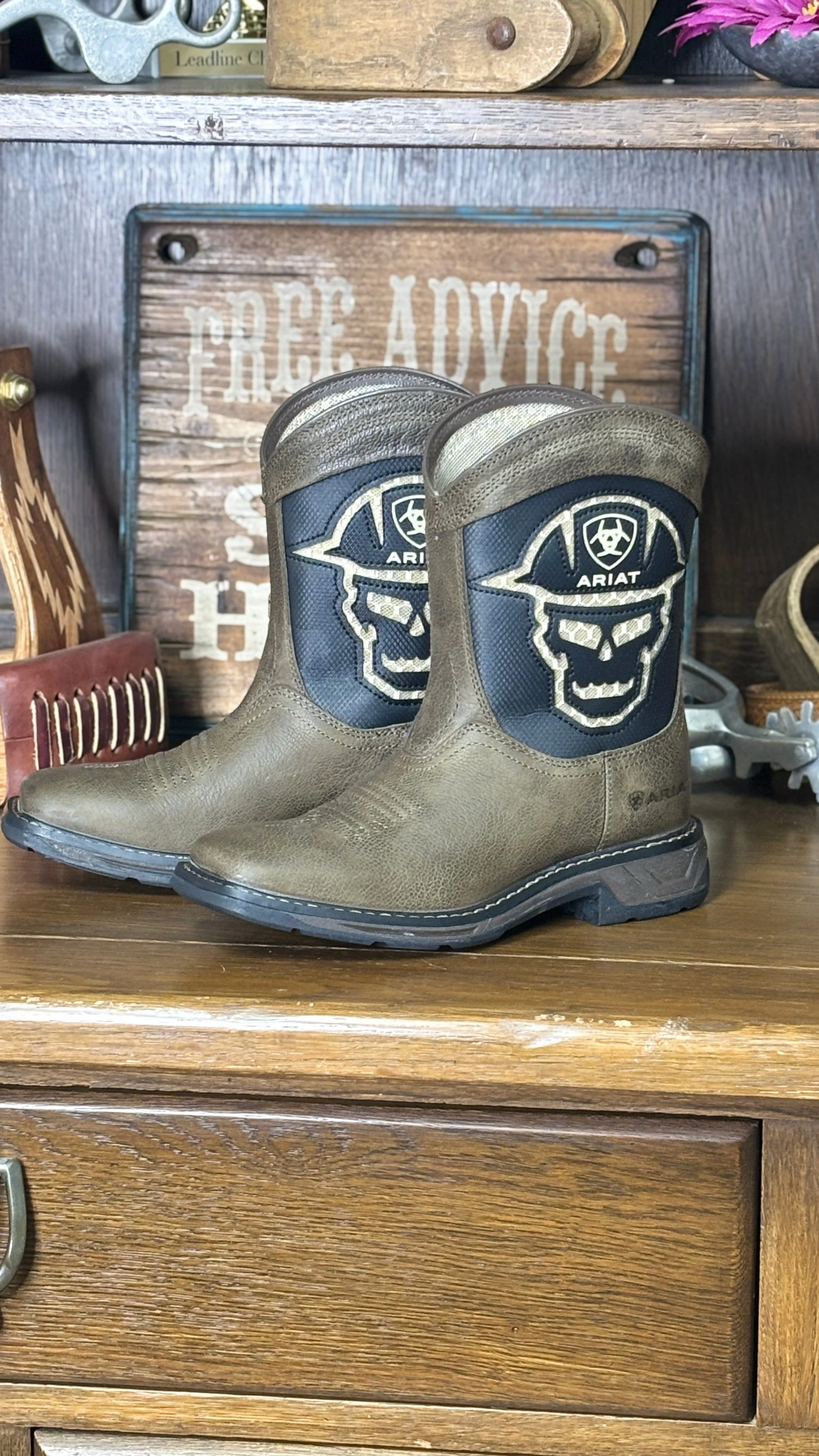 Youth WorkHog XT VentTEK by Ariat